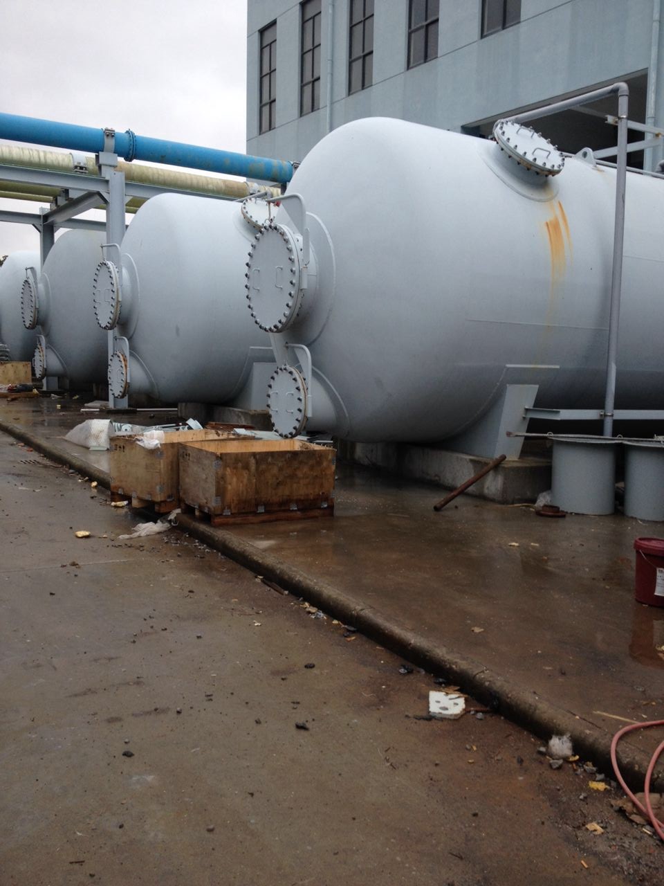 活性炭裝罐現(xiàn)場(chǎng)